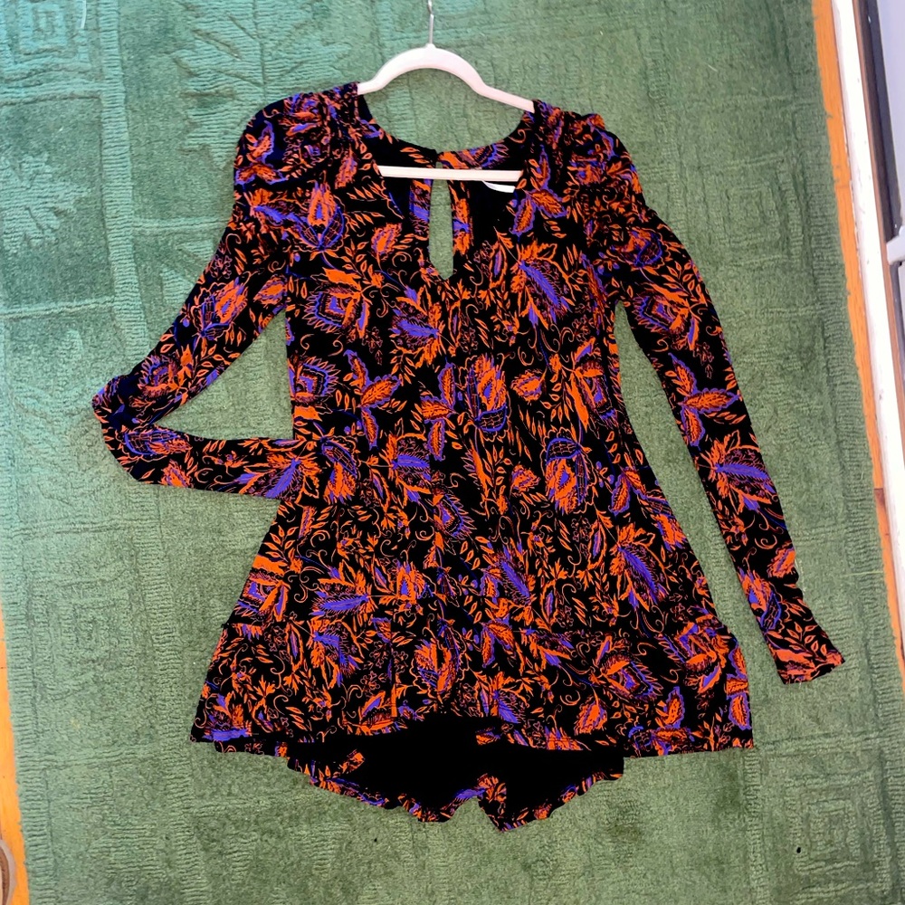 Free People tunic size XS-runs large